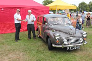 Nelson's Morris Minor Traveller